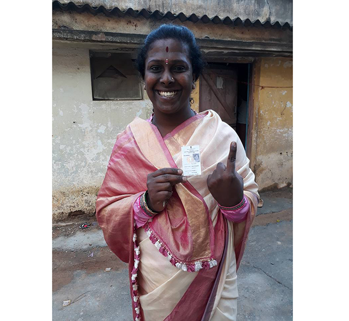 ಬೆಂಗಳೂರು: ಪ್ರಥಮ ಬಾರಿಗೆ ಮಂಗಳಮುಖಿಯರಿಂದ ಮತದಾನ